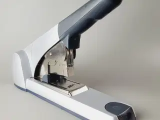 ⭐️· Leitz 5553 Hæftemaskine – Op til 120 ark 