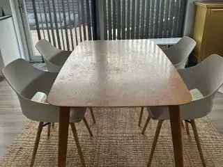 Spisebord 