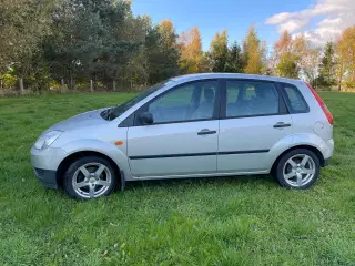 Ford Fiesta 1,4 benzin