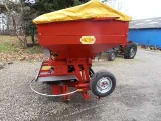 Bredal F2 Gødningsspreder . 
