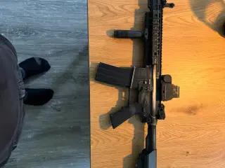 Hardball/Airsoft våben. Sig sauer 516