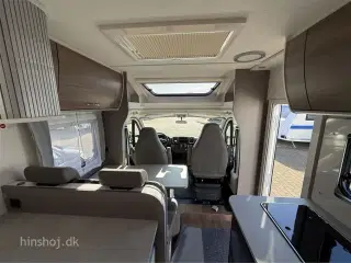 2025 - Etrusco T 5900 FB Aut   Lækker delintegreret autocamper med automatgear fra Hinshøj Caravan