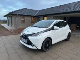 Toyota Aygo 1,0 VVT-i x-wave Sky