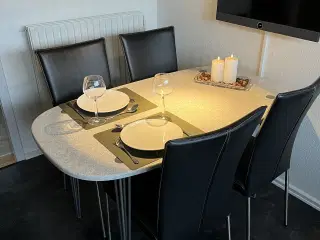 Spisebord til køkken
