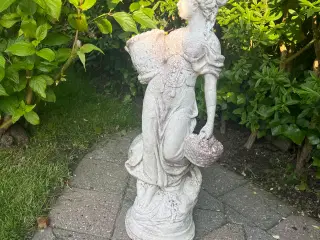Marmorfigur til haven