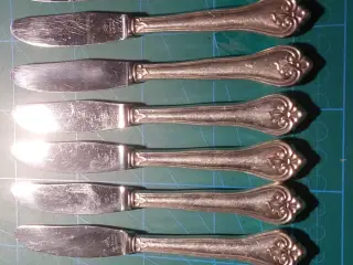 hellas pletsølvknive i 2 længder