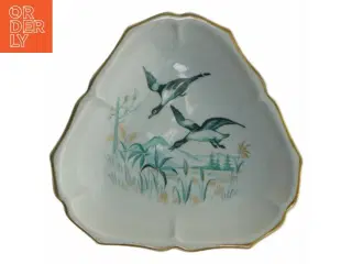 Porcelænsskål med fugledekoration fra Oscar Schlegelmilch (str. Ø 17 cm)