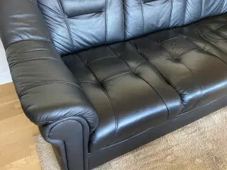 Lædersofa + læderstol m skammel