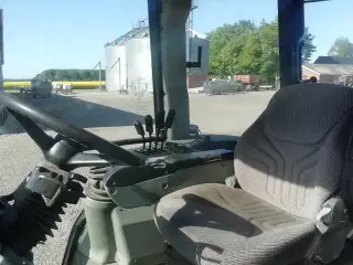 Massey ferguson 8220 