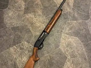 Winchester sx4 12/76