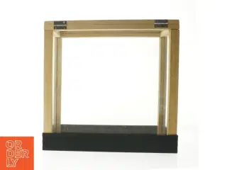Trækasse med glas (str. 30x30 cm)