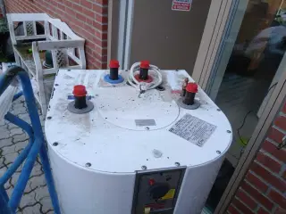 Varmtvandsbeholder
