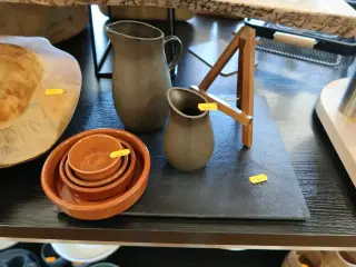 Serveringsplade med 2 stk. kander RAW, 4 stk. skåle