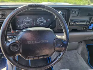 Dodge Ram 1500 360 magnum