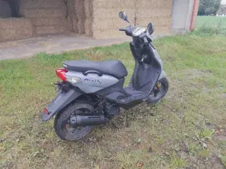 Yamaha neos 4t 45 knallert 