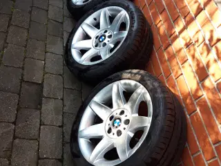 Orginale BMW 8"x17" alufælge med dæk