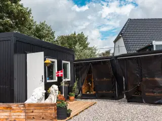 Salgsboder, har været brugt som vejbod 