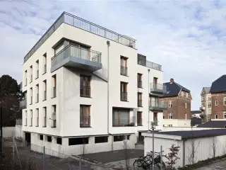 Lejlighed til 13.500 kr., Hellerup, København