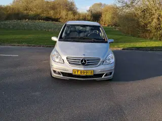 Mercedes gul plade