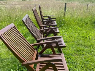 Havebord og fire stole, teak