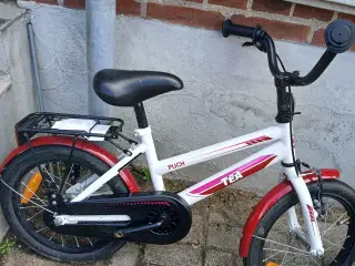 Børnecykel . Til pige ca. 3- 5 år.