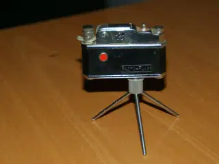 NY PRIS! Gammel kamera lighter sælges