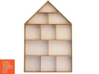 Husformet træhylde (str. 50x33 cm)
