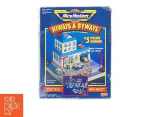 Micro Machines Hiways & Byways politistation fra Galoob