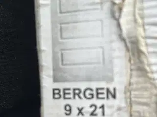 Fyldningsdøre indendørs