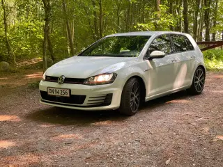 VW Golf VII 2,0 GTi DSG