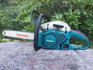 Makita DCS 500