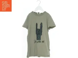 Grøn T-shirt med print fra Pomp de Lux (str. 164)