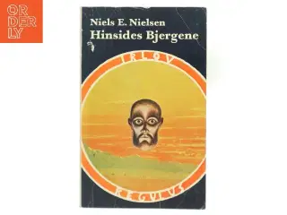 Hinsides Bjergene af Niels E. Nielsen (Bog)