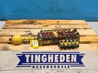 New Holland TX68 Hydraulikventil 84814526