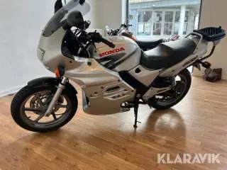 Motorcykel Honda CB500 cup