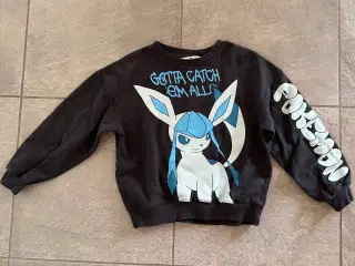 Pokemon trøje i str. 134/140