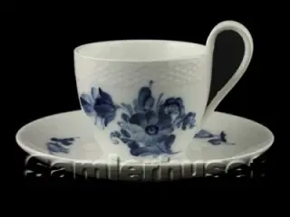 Blå Blomst Flettet Kaffekop m. høj hank 5½ cm.
