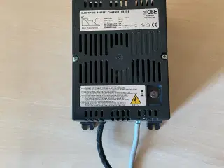CBE intelligent lader 16A - CB-516