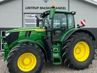John Deere 6R 215 Command Pro med frontlift
