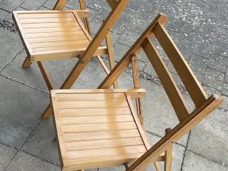 Ældre træ klapstole 