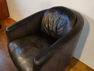 Natuzzi læderstol med drejefod ( Nypris 10.000 )