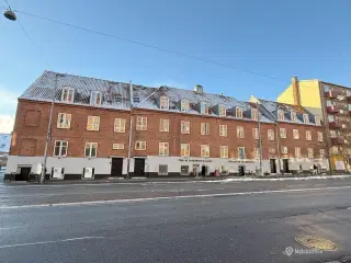 Tidligere køreskole med god placering på Søborg Hovedgade