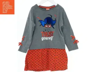 Børneklædning med tryk fra ZAG (str. 110)