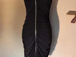 Divided str. 36 kjole