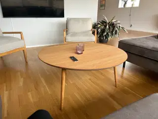 Sofabord i egetræ