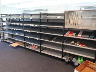 Reoler (uden indhold)
