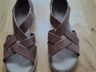 Gabor sandal