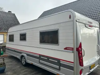 Super lægger CABBY 650 F4 vogn med alt i udstyr