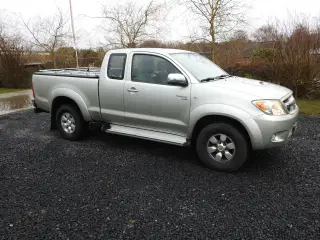 toyota hilux på papegøjeplader