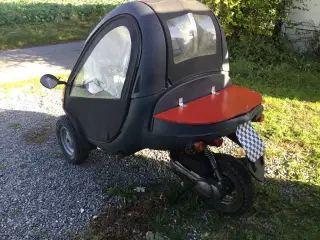 Meget sjov lille scooter car papir skal søges 